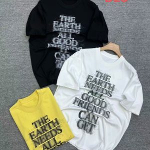 Good Friends Slogan Tee