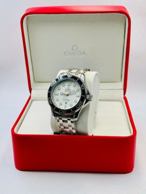 Men Watch 251