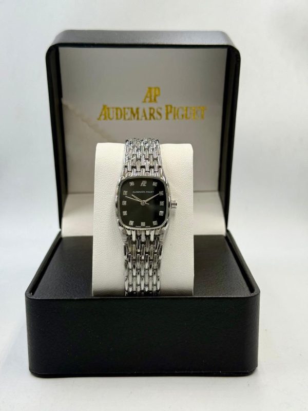 Women Watch 001
