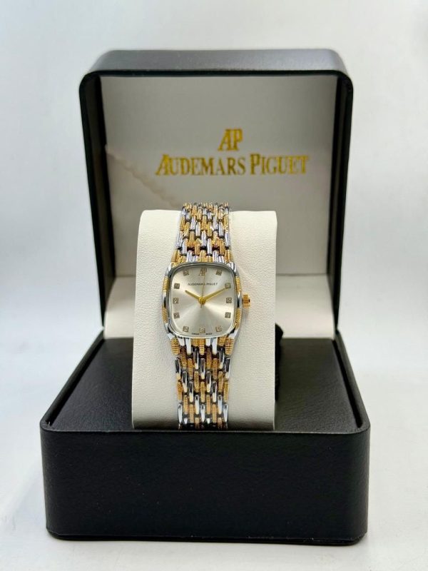 Women Watch 002