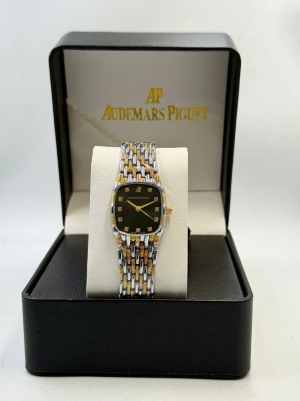 Women Watch 003