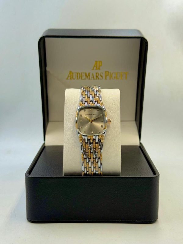Women Watch 006