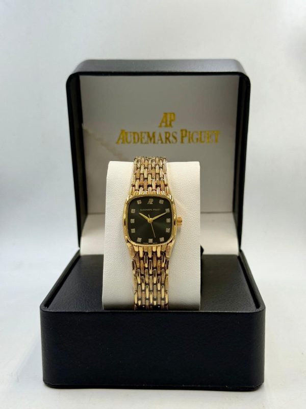 Women Watch 008
