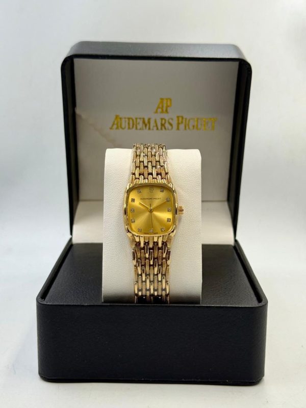 Women Watch 011
