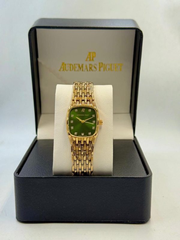 Women Watch 012