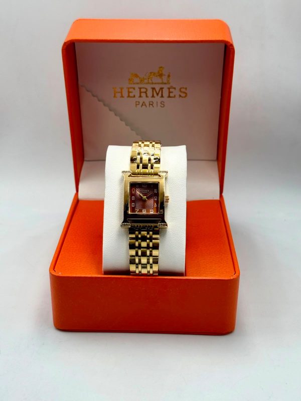 Women Watch 045