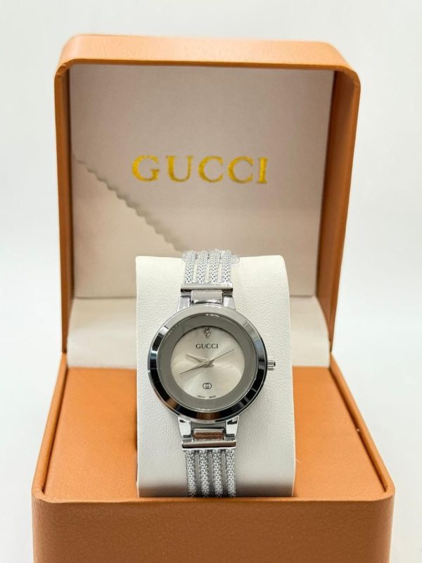 Women Watch 056