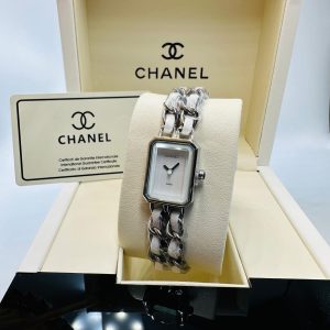 Women Watch 066
