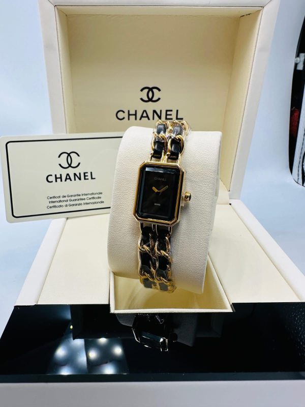 Women Watch 068