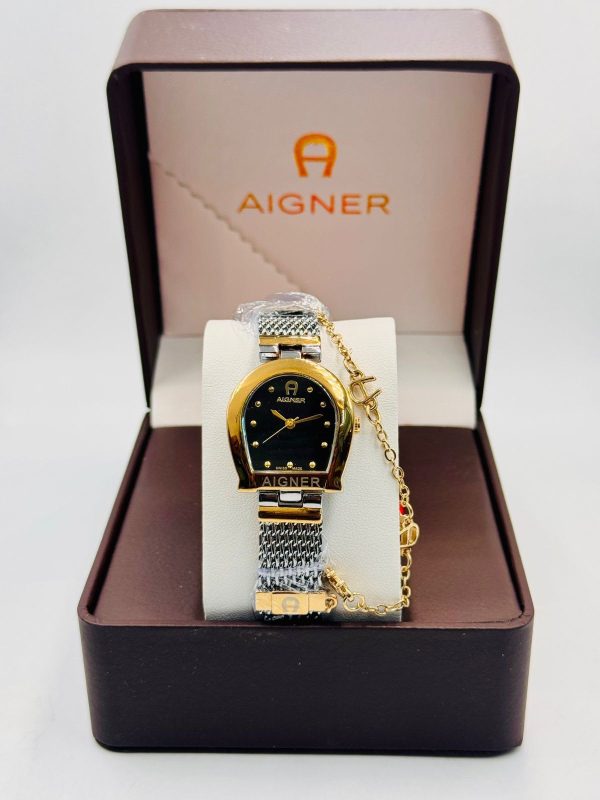 Women Watch 071