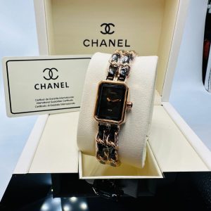 Women Watch 072