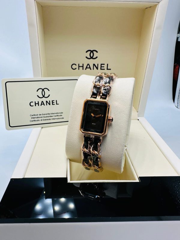 Women Watch 072