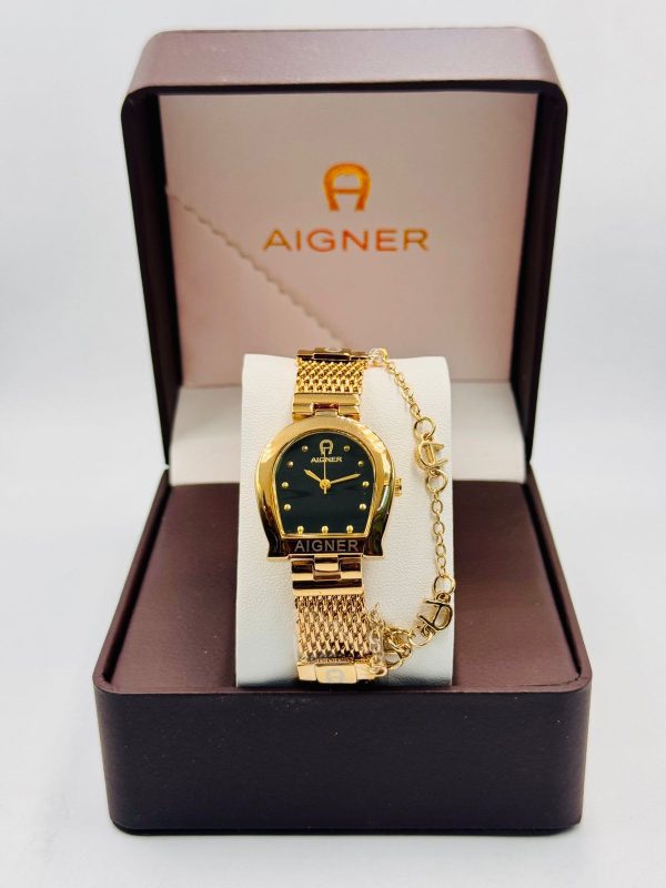 Women Watch 078
