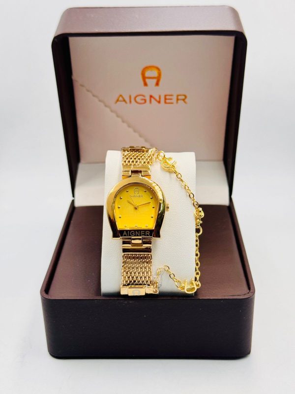 Women Watch 079
