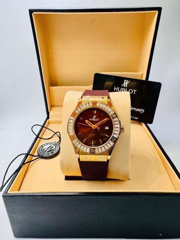 Women Watch 086
