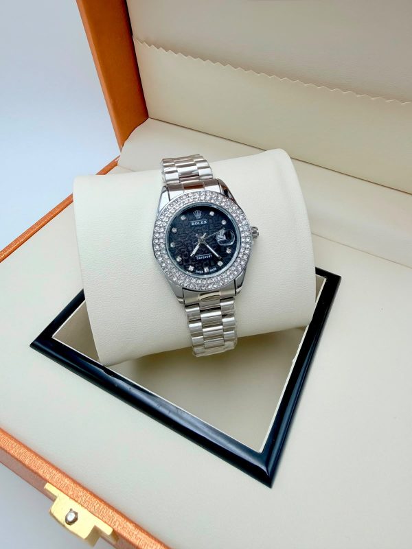Women Watch 112