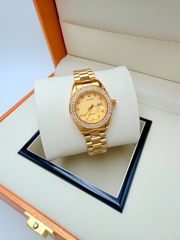 Women Watch 114