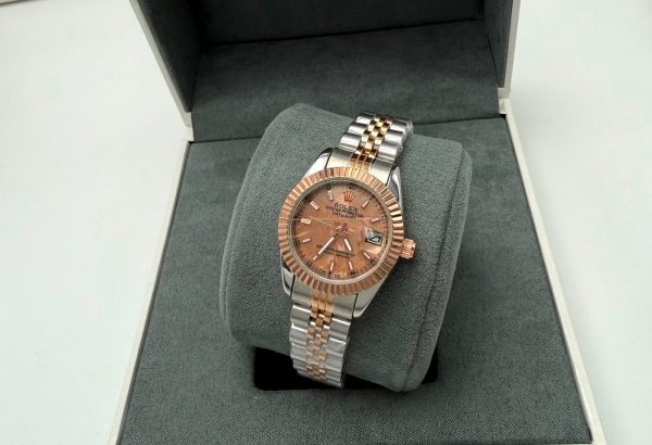 Women Watch 118