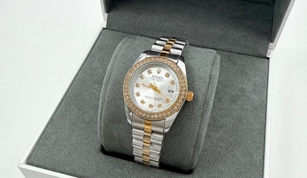 Women Watch 120