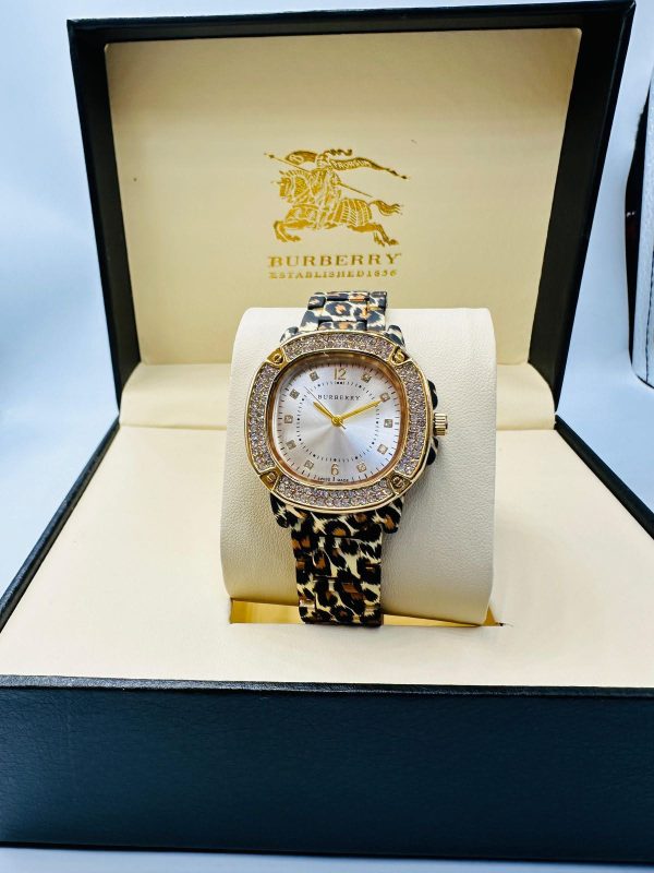 Women Watch 139
