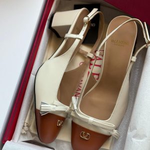 Bow Cap-Toe Block Heels - Cream / Tan