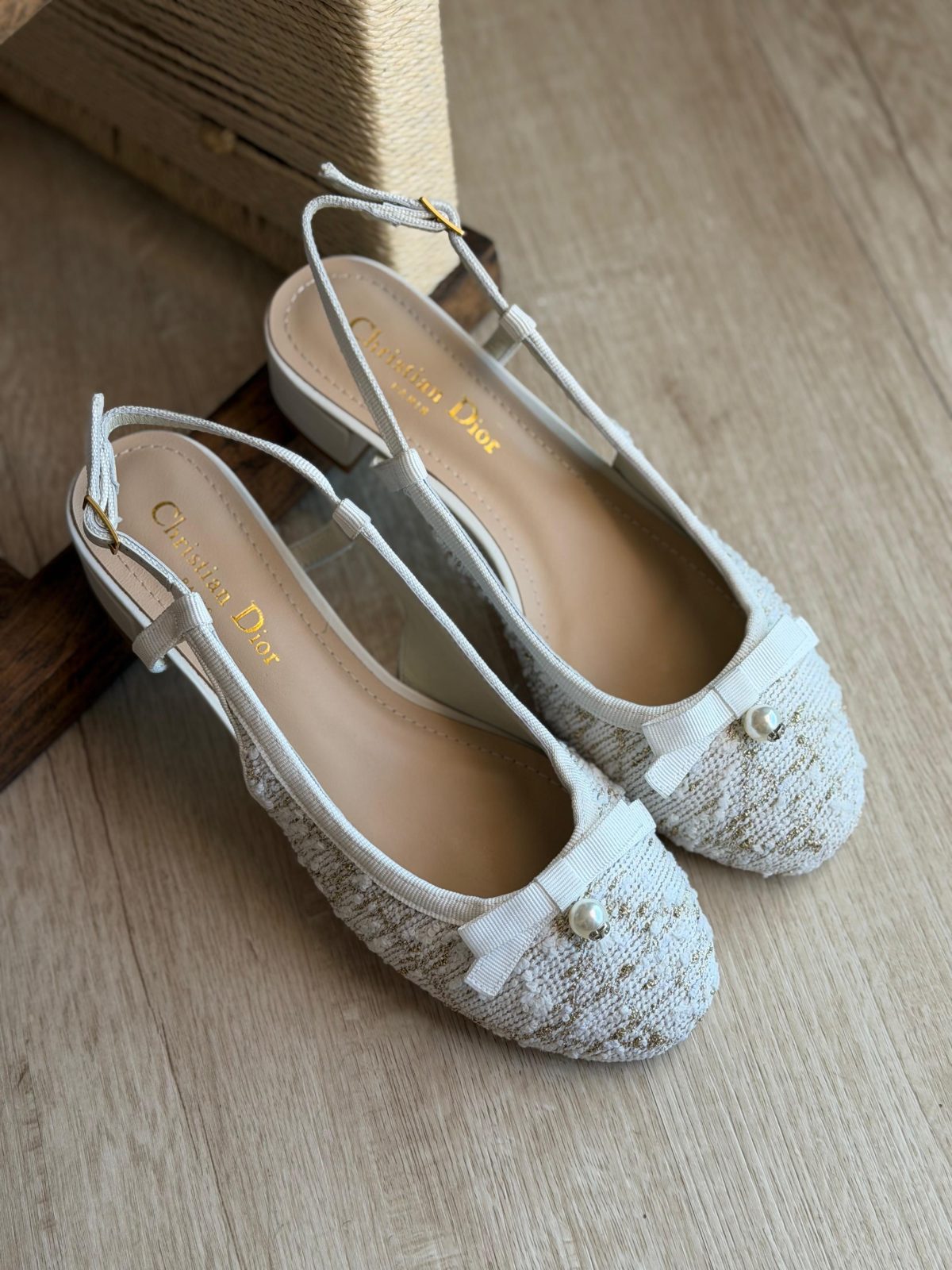 Bow Round-Toe Slingbacks - Cream